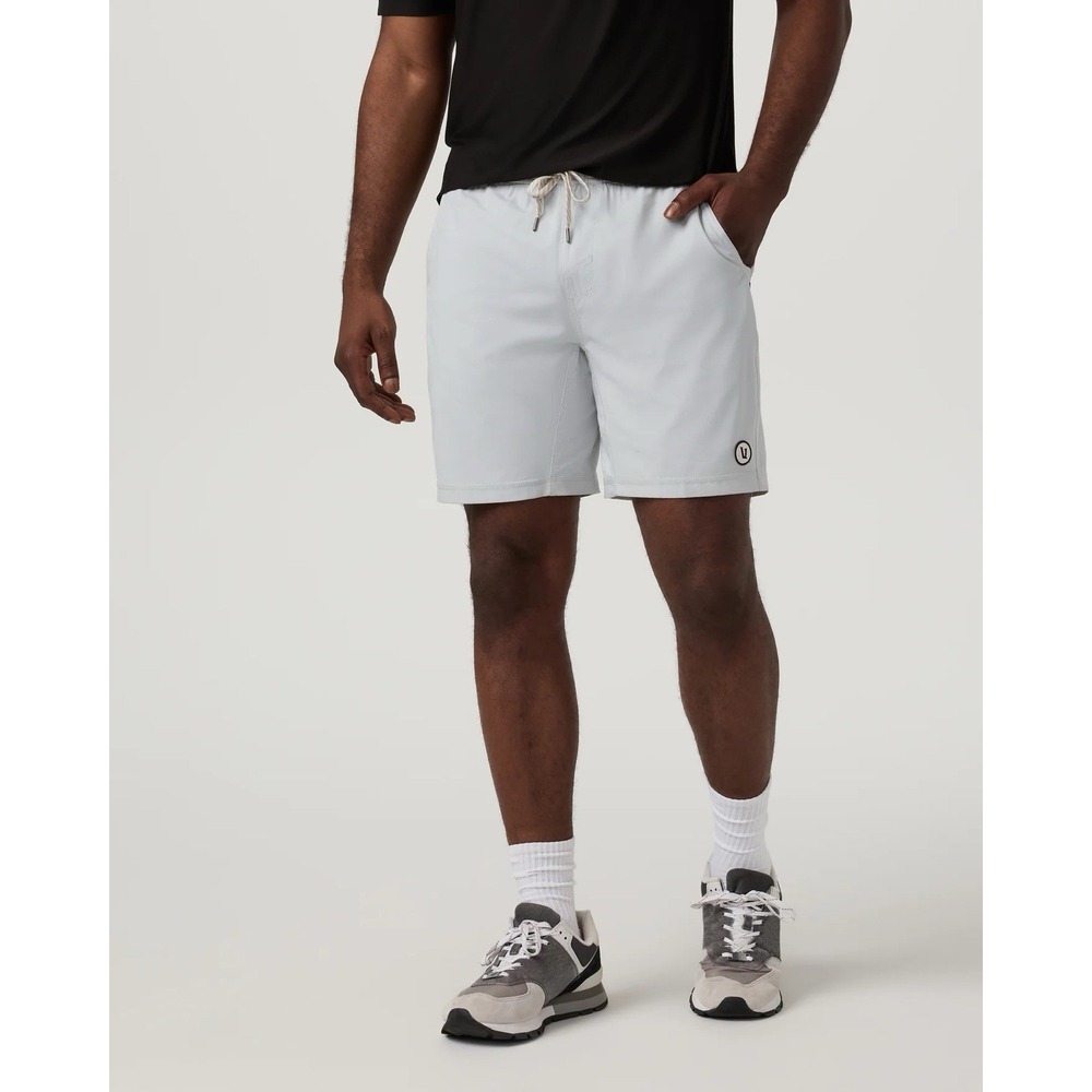 Vuori Kore Short Lined 7" Sky Grey Mens 2XL Relaxed Fit Breathable Athletic V302